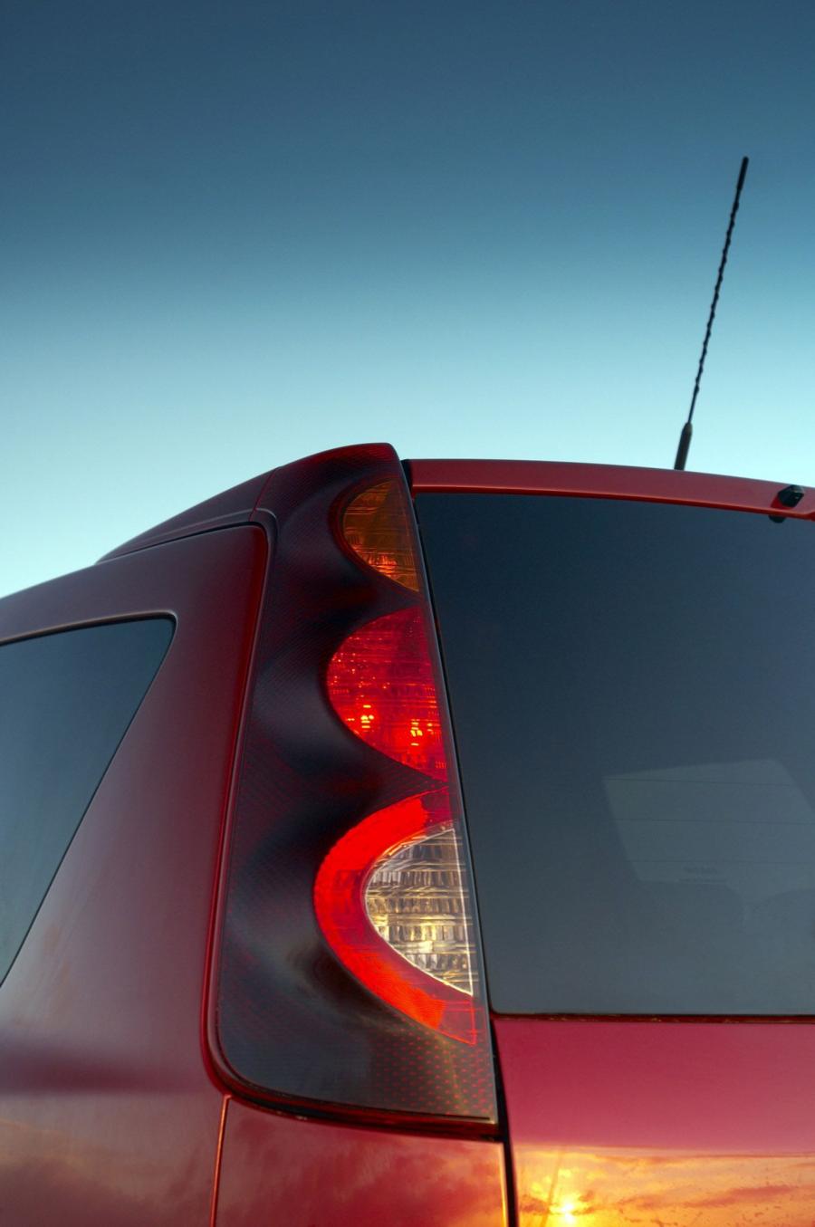  Nissan Note 2009 года  (фото 4 из 78)